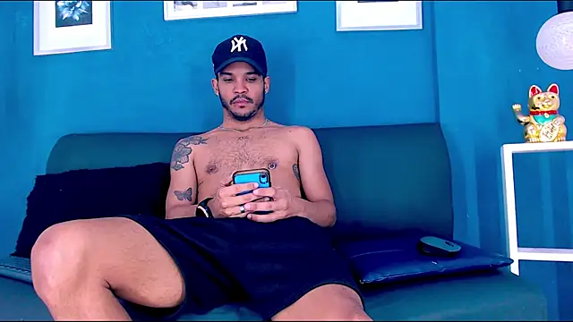 Snapshot of ricky_vill_ chatting on 03/15/25, 10:03 ricky vill online show from 03/15/25, 10:03