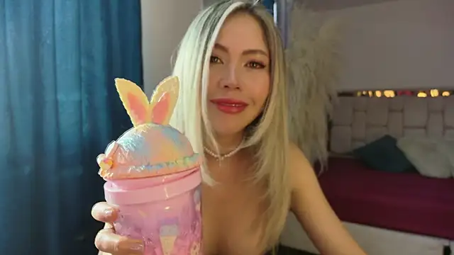 Ammy Castro online show from 04/08/26, 09:48