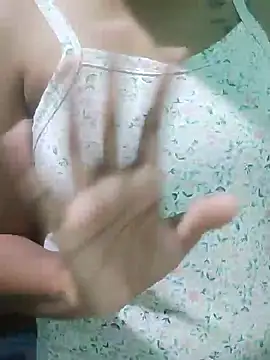 Kunchiii online show from 11/20/25, 01:44