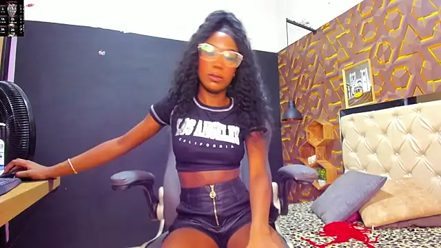 Snapshot of deyy_madissonn chatting on 03/11/25, 08:09 deyy madissonn online show from 03/11/25, 08:09