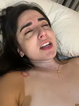 Snapshot of Victoria-And1 chatting on 01/28/25, 05:00 Victoria-And1 online show from 01/28/25, 05:00