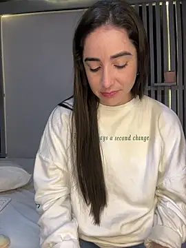 Snapshot of Victoria-And1 chatting on 02/27/25, 03:04 Victoria-And1 online show from 02/27/25, 03:04