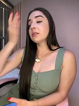 Snapshot of Victoria-And1 chatting on 10/02/25, 11:45 Victoria-And1 online show from 10/02/25, 11:45