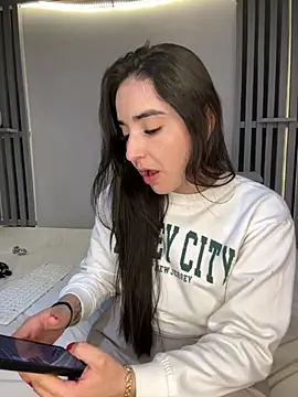 Snapshot of Victoria-And1 chatting on 10/07/25, 02:20 Victoria-And1 online show from 10/07/25, 02:20