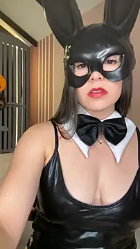 Snapshot of Victoria-And1 chatting on 11/01/25, 01:18 Victoria-And1 online show from 11/01/25, 01:18