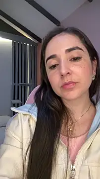 Snapshot of Victoria-And1 chatting on 11/04/25, 01:05 Victoria-And1 online show from 11/04/25, 01:05