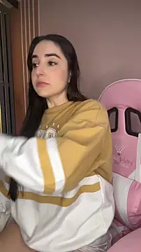 Snapshot of Victoria-And1 chatting on 11/20/25, 01:50 Victoria-And1 online show from 11/20/25, 01:50