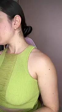 Snapshot of Victoria-And1 chatting on 11/27/25, 01:29 Victoria-And1 online show from 11/27/25, 01:29