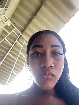 Snapshot of AleezaFrench chatting on 02/22/25, 08:20 AleezaFrench online show from 02/22/25, 08:20