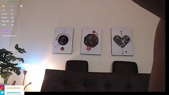 Snapshot of AleezaFrench chatting on 02/23/25, 01:42 AleezaFrench online show from 02/23/25, 01:42