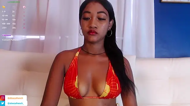 Snapshot of AleezaFrench chatting on 02/26/25, 05:07 AleezaFrench online show from 02/26/25, 05:07