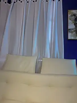 Snapshot of AleezaFrench chatting on 03/03/25, 07:49 AleezaFrench online show from 03/03/25, 07:49