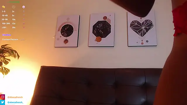 Snapshot of AleezaFrench chatting on 03/15/25, 09:27 AleezaFrench online show from 03/15/25, 09:27