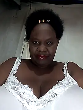 Snapshot of Afriqmom chatting on 06/27/26, 10:04 Afriqmom online show from 06/27/26, 10:04