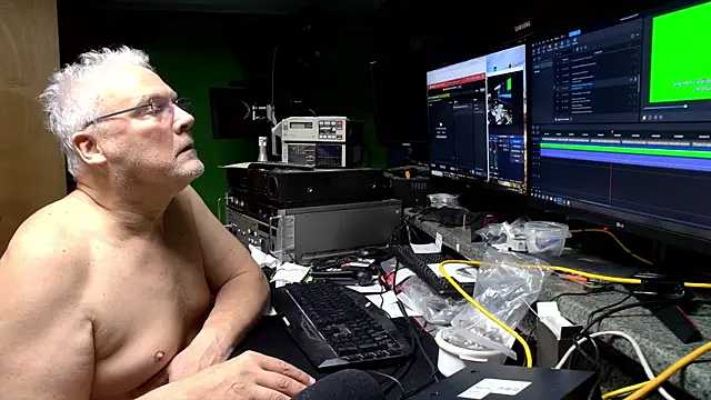 ButtCrackShowing-OOPS online show from 04/24/26, 02:14