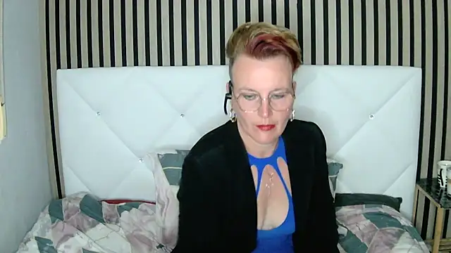 xxNoeliaxx online show from 02/20/25, 07:55