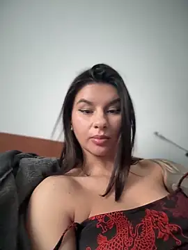 Snapshot of Simply_the_best chatting on 03/11/25, 03:45 Simply the best online show from 03/11/25, 03:45