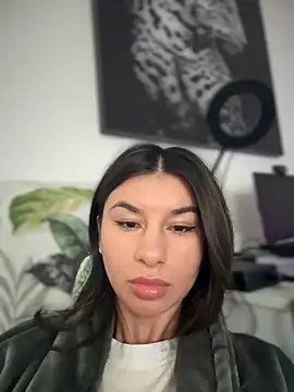 Snapshot of Simply_the_best chatting on 11/09/25, 09:40 Simply the best online show from 11/09/25, 09:40