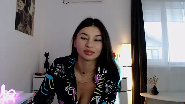 Snapshot of Simply_the_best chatting on 11/14/25, 02:16 Simply the best online show from 11/14/25, 02:16