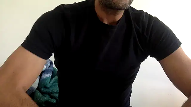 Snapshot of molozeb chatting on 09/30/25, 11:26 molozeb online show from 09/30/25, 11:26