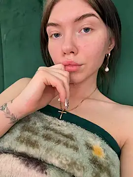 Lisaaa Alisa online show from 04/06/26, 10:05