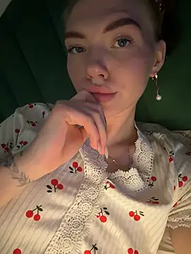 Lisaaa Alisa online show from 04/25/26, 02:03