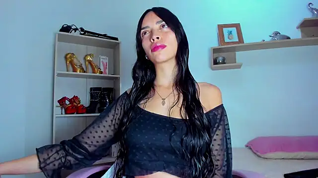 Dolce Saeenz online show from 06/13/26, 11:52
