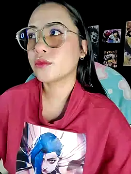 Snapshot of Janna_mnt chatting on 01/03/25, 05:50 Janna mnt online show from 01/03/25, 05:50