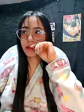 Snapshot of Janna_mnt chatting on 01/21/25, 04:21 Janna mnt online show from 01/21/25, 04:21