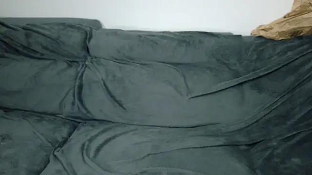 FrancaiseLynne online show from 04/22/26, 07:26