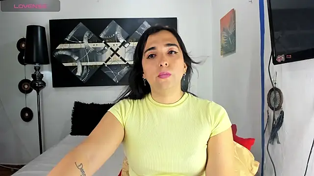 SARAMISHA online show from 09/10/25, 09:37