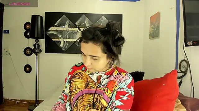 SARAMISHA online show from 09/11/25, 02:28