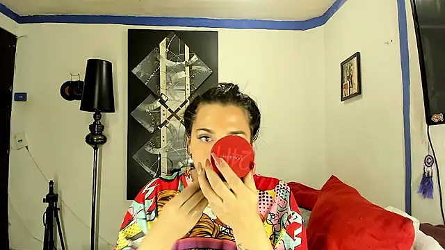 SARAMISHA online show from 04/19/26, 06:21