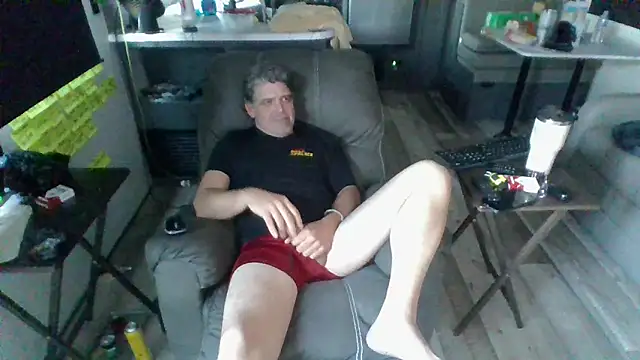 lateniter online show from 10/31/25, 10:22