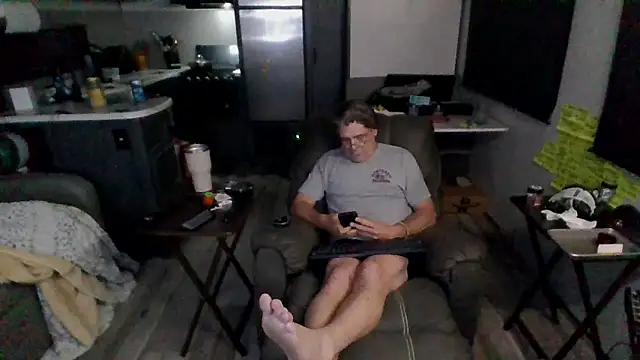 lateniter online show from 02/17/26, 01:57