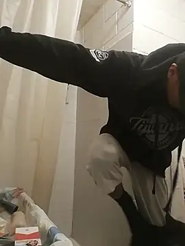 Snapshot of jordirey chatting on 12/06/24, 02:13 jordirey online show from 12/06/24, 02:13