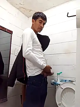 Snapshot of jordirey chatting on 01/27/25, 12:22 jordirey online show from 01/27/25, 12:22