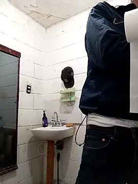 Snapshot of jordirey chatting on 02/16/25, 02:31 jordirey online show from 02/16/25, 02:31