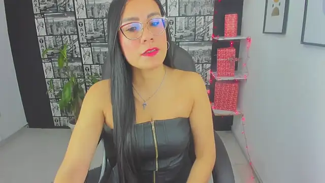 Snapshot of Agata-Moon chatting on 01/02/25, 12:24 Agata-Moon online show from 01/02/25, 12:24