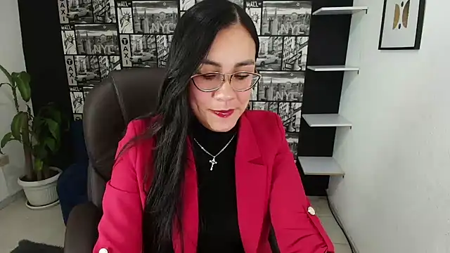 Snapshot of Agata-Moon chatting on 02/20/25, 02:02 Agata-Moon online show from 02/20/25, 02:02