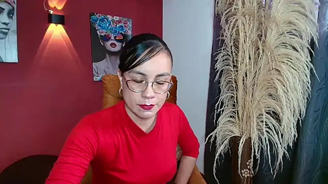 Snapshot of Agata-Moon chatting on 03/22/25, 04:15 Agata-Moon online show from 03/22/25, 04:15