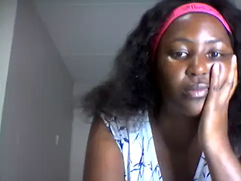 Snapshot of officialkhakes_za chatting on 02/28/26, 06:31 officialkhakes za online show from 02/28/26, 06:31