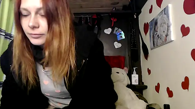 Snapshot of HarleyQuinn_69 chatting on 10/22/25, 02:28 HarleyQuinn 69 online show from 10/22/25, 02:28