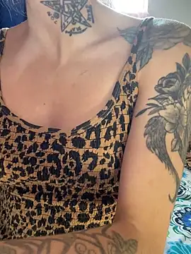 LiliJones  online show from 11/21/25, 01:32