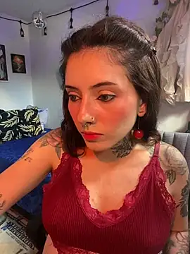 LiliJones  online show from 05/04/26, 08:49