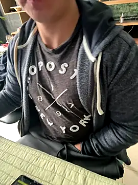 97banana online show from 10/29/25, 09:38