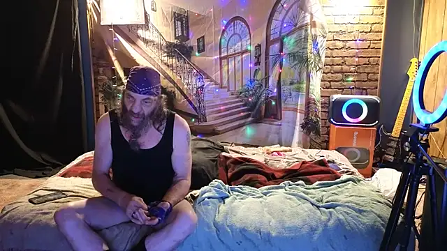 PropertyAndBiker online show from 09/13/25, 09:58