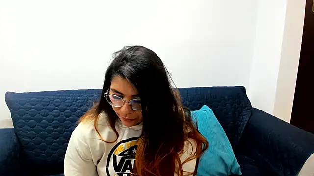 Luna Dumont online show from 02/16/25, 11:38