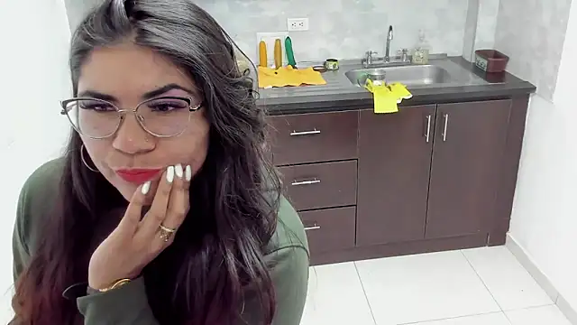 Luna Dumont online show from 09/09/25, 12:48