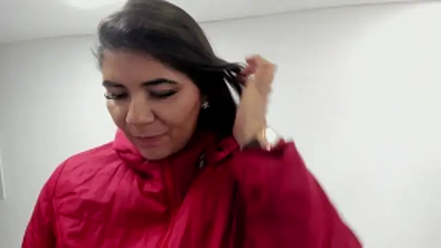 Luna Dumont online show from 10/25/25, 11:07